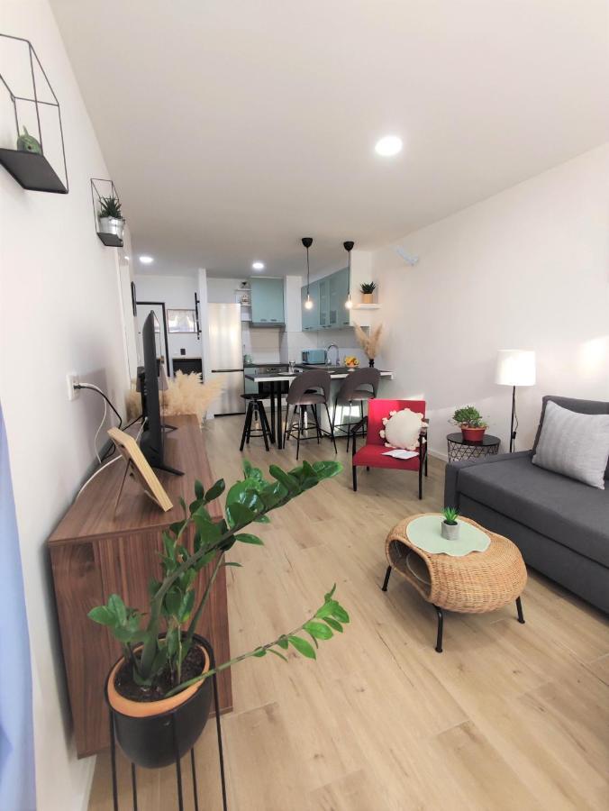 Center Apartment Pia Оміш Екстер'єр фото